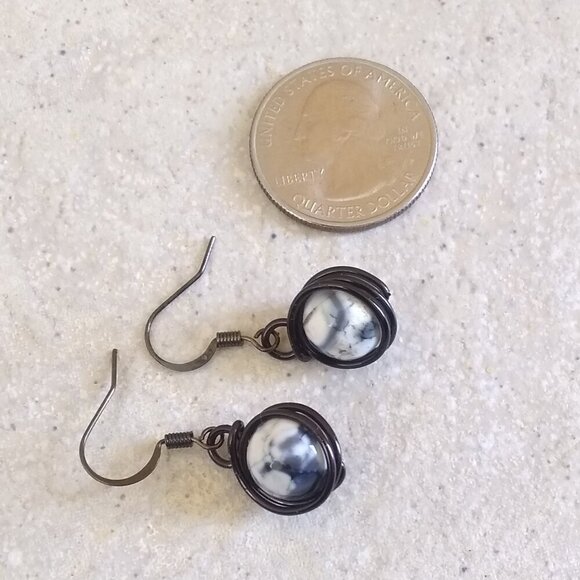 Black Dragonvein Agate Globes ~ Short Wire Wrapped Dangle Earrings ~ Goth Grunge - Picture 3 of 6
